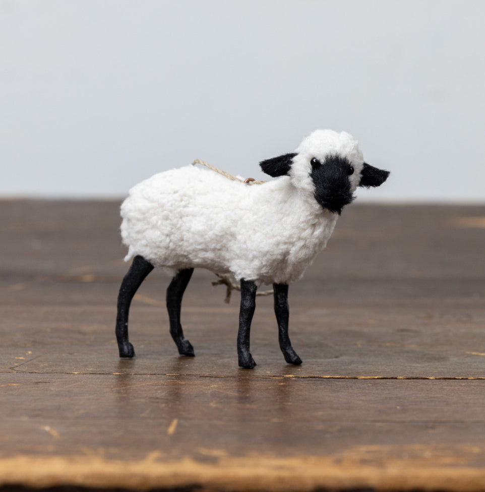 Fuzzy sheep 3.5”