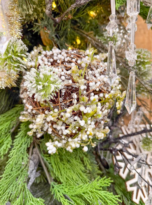 Green & White Twig Ornament
