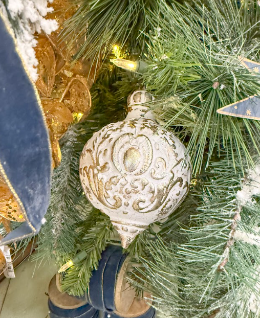 Finial White Gold